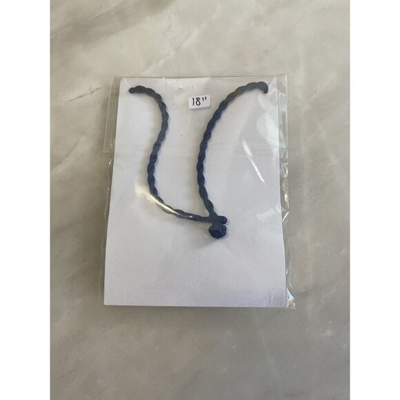 NEW $244 Betsy Frost seashell silver plated necklace on 18” navy braided rope - Picture 4 of 4